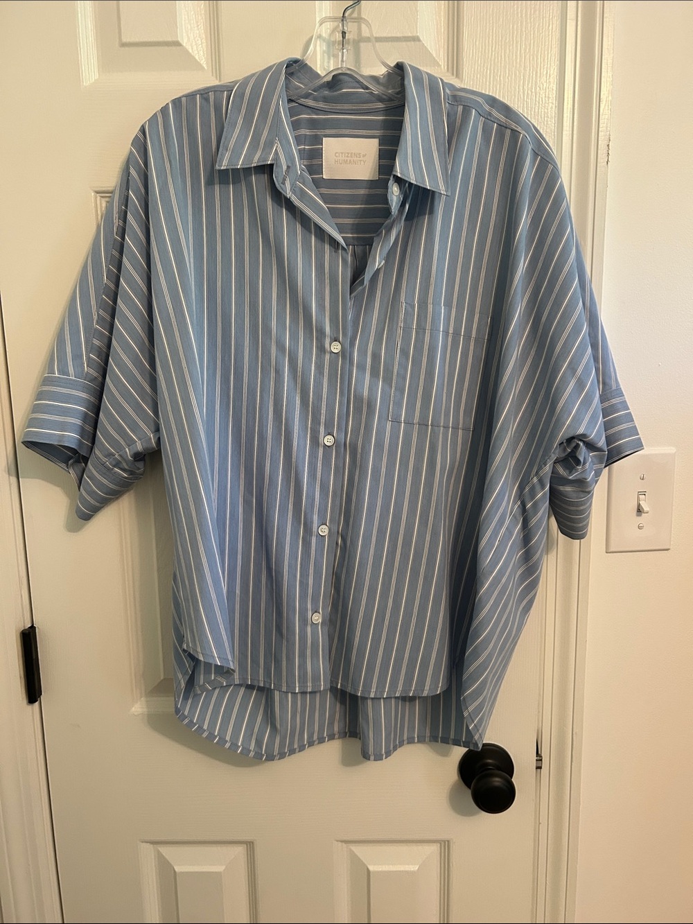 Citizens Of Humanity Light Blue and White Striped Short-Sleeve Button-Up Shirt